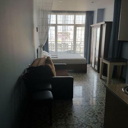 Apartment Lotos Batumi 72 Exterior foto