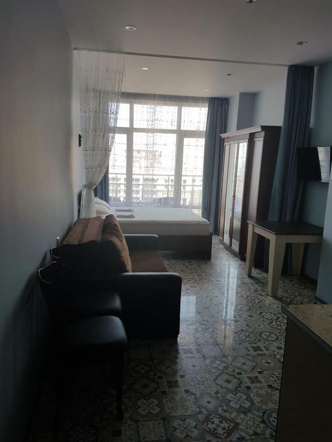 Apartment Lotos Batumi 72 Exterior foto